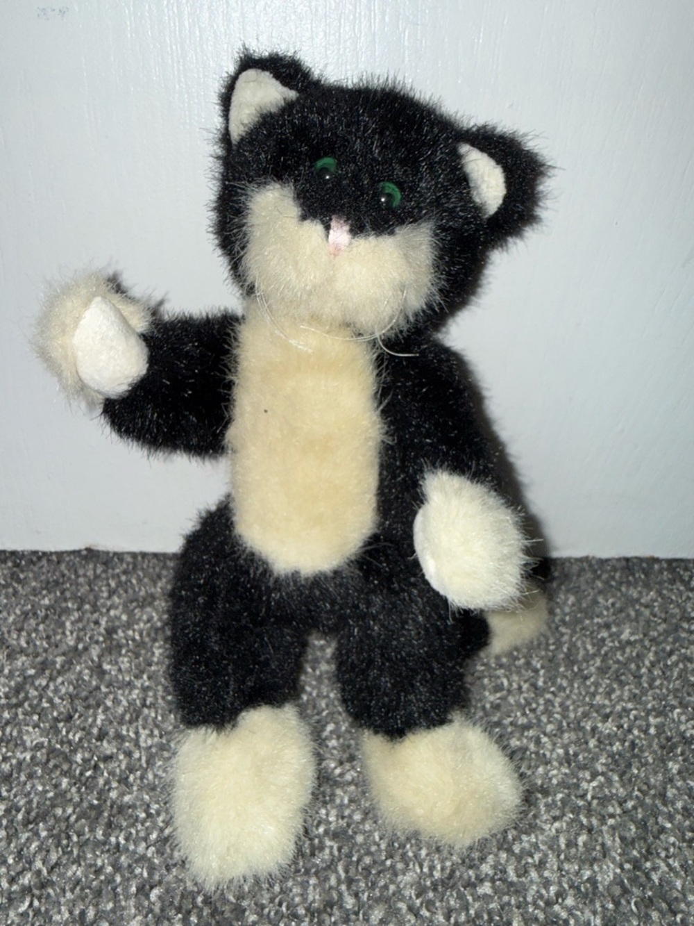Boyds Collection Tuxedo Cat Plush Jointed Poseable Vintage 1997 Stuffed Animal - Picture 2 of 10